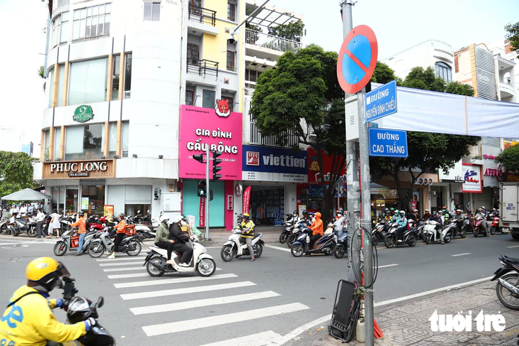 Đường Nguyễn Thị Minh Khai đoạn nào đi 1 chiều, ngã tư Bảy Hiền lưu thông thế nào sau điều chỉnh? - Ảnh 8.