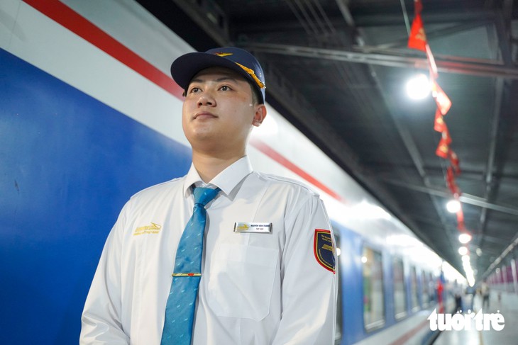 Ngành đường sắt ra mắt đoàn tàu chất lượng cao nối TP.HCM với địa điểm du lịch biển Nha Trang - Ảnh 6.