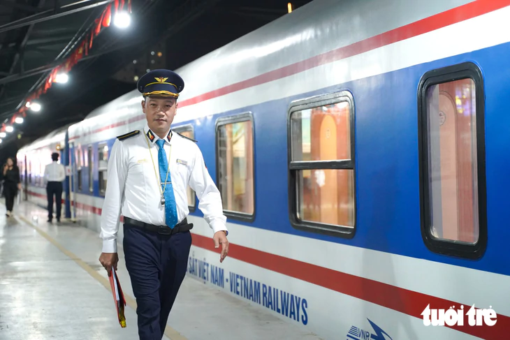 Ngành đường sắt ra mắt đoàn tàu chất lượng cao nối TP.HCM với địa điểm du lịch biển Nha Trang - Ảnh 8.
