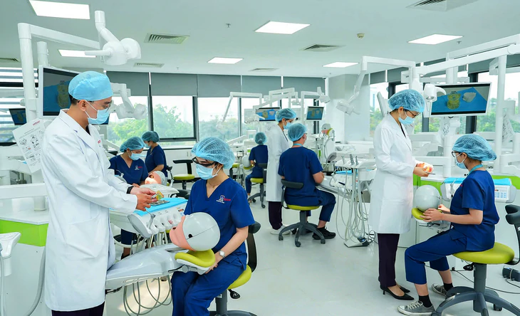 Dự kiến không còn đào tạo bác sĩ chuyên khoa I, chuyên khoa II: Người đã và đang học xử lý sao? - Ảnh 1.