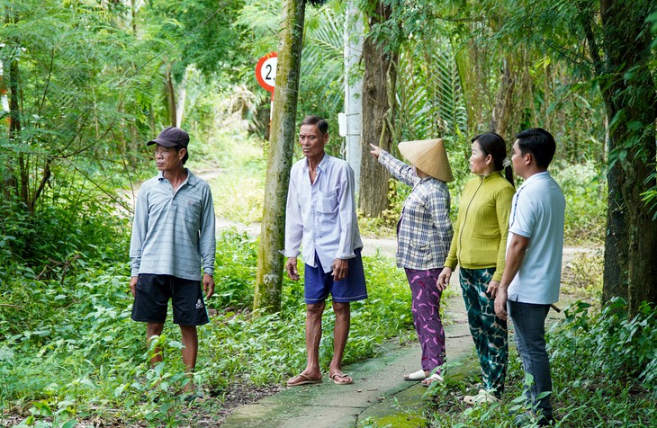 Cà Mau: Bà con gặp nhau hỏi thăm 'chỗ bạn có hôi thối không' vì trại heo 2.000 con - Ảnh 4.