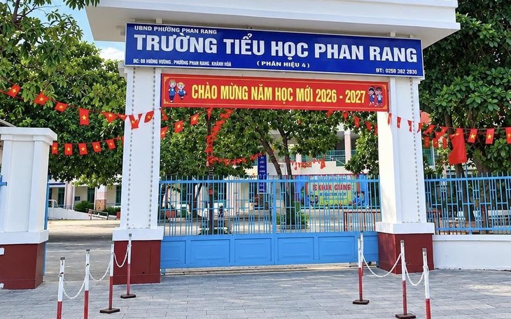 Quy mô lớn, học sinh đông, trường học ở Khánh Hòa đặt tên lớp sao cho dễ nhớ, dễ quản lý? - Ảnh 2.