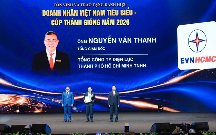 EVNHCMC đạt giải Thương hiệu Vàng chủ đề “Đổi mới và bền vững” - Ảnh 4.