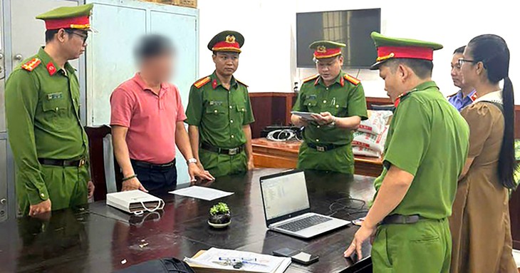 Bắt nhân viên ngân hàng lừa đảo hơn 73 tỉ đồng bằng chiêu 'đáo hạn ngân hàng' - Ảnh 2.