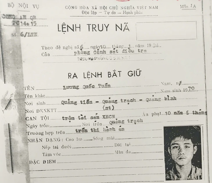 Trộm vàng, súng CKC rồi trốn truy nã hơn 32 năm, đổi tên, lập gia đình vẫn bị bắt - Ảnh 3.