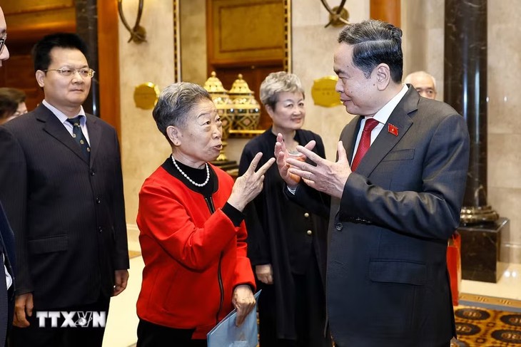 Chủ tịch Quốc hội Trần Thanh Mẫn tiếp nhân sĩ hữu nghị, thăm Bảo tàng Lịch sử Đảng Cộng sản Trung Quốc - Ảnh 3.