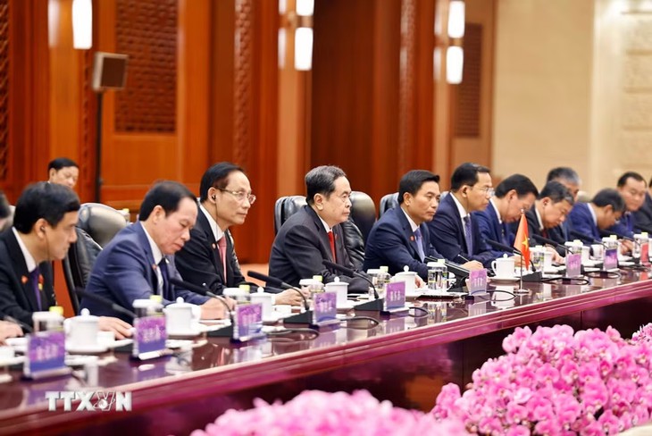 Quốc hội Việt Nam - Trung Quốc cùng kiến tạo môi trường pháp lý cho các lĩnh vực hợp tác trọng điểm - Ảnh 2.