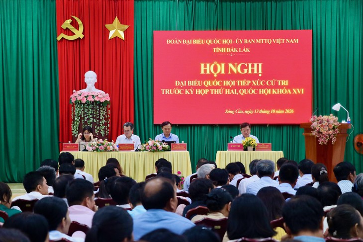 Ông Nguyễn Thanh Nghị ghi nhận kiến nghị gỡ khó giá cá ngừ - Ảnh 1.