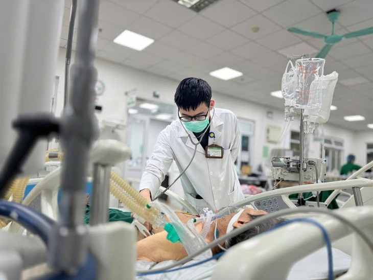 Cúm A gây co giật ở trẻ, suy hô hấp ở người lớn - Ảnh 1.