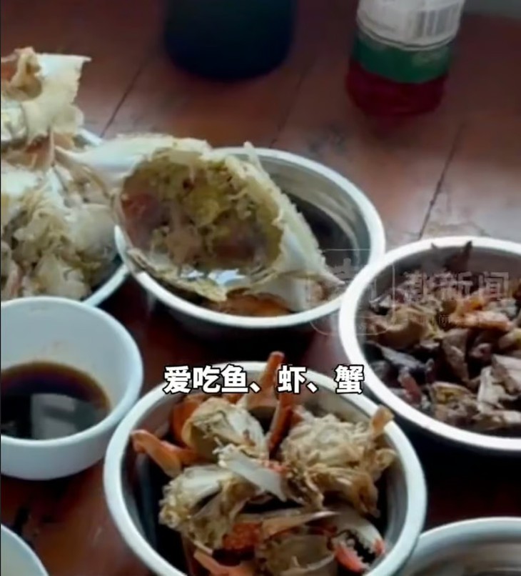 Cụ ông 101 tuổi 'thách thức' quy luật lão hóa với thói quen uống Coca mỗi ngày - Ảnh 2.