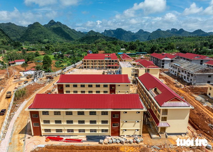 Tin tức sáng 14-10: Nghiên cứu, xây dựng mô hình trường học xã hội chủ nghĩa tại nơi đủ điều kiện - Ảnh 1.