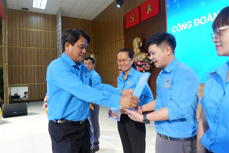 TP.HCM thành lập 6 Công đoàn Khu công nghiệp, tăng cường chăm lo người lao động - Ảnh 3.