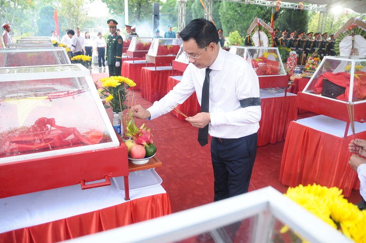 14 liệt sĩ được người dân chỉ nơi chôn cất đã an nghỉ tại Hội An - Ảnh 4.