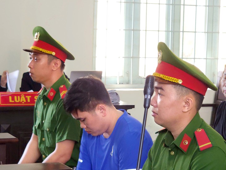 Xét xử tài xế Nguyễn Văn Bảo Trung gây tai nạn làm nữ sinh tử vong ở Vĩnh Long - Ảnh 1.