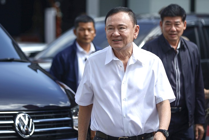 Bộ trưởng Tư pháp Thái Lan lên tiếng về đơn xin ân xá của ông Thaksin - Ảnh 2.