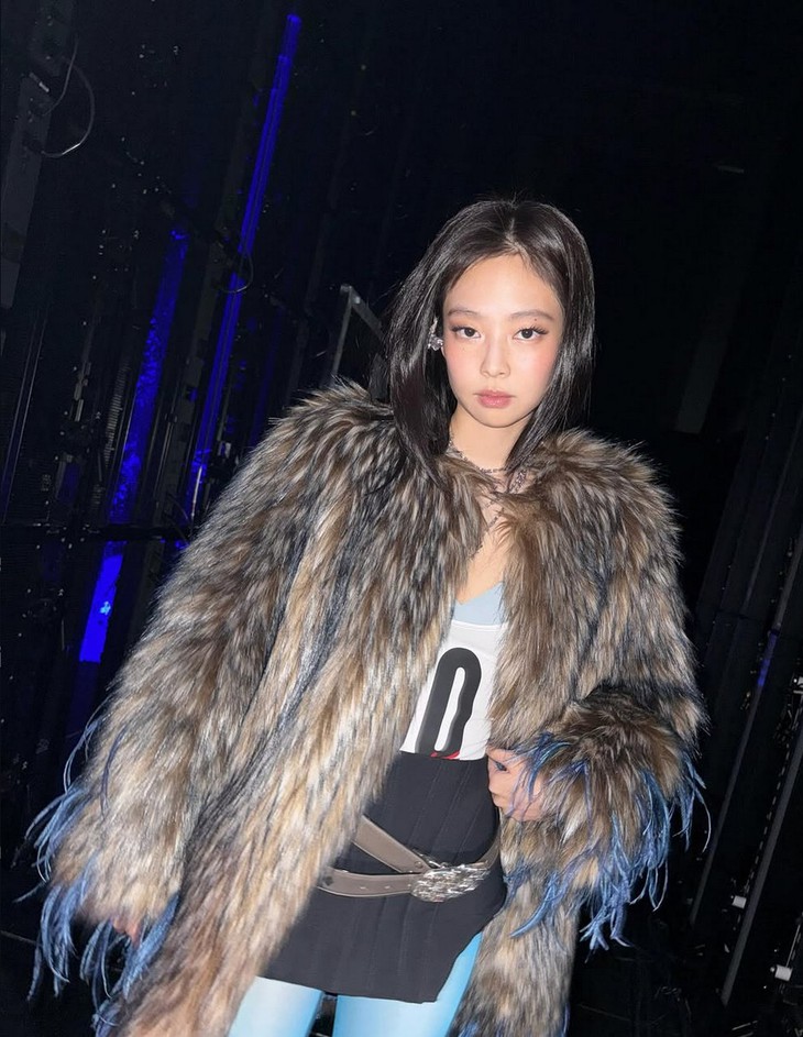 Cẩm nang phong cách Jennie BlackPink - Ảnh 4.