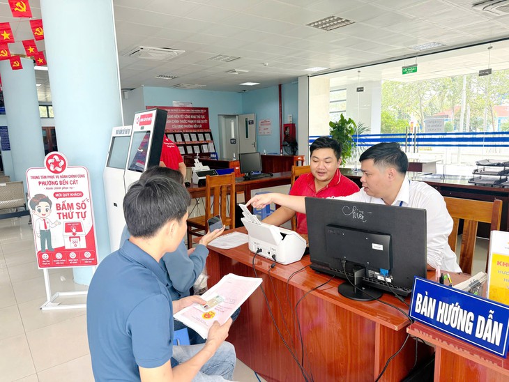 TP.HCM: Phường Tân Hưng, Bến Cát miễn gần 500 giấy phép xây dựng, dân mừng vui khi bớt thủ tục - Ảnh 4.