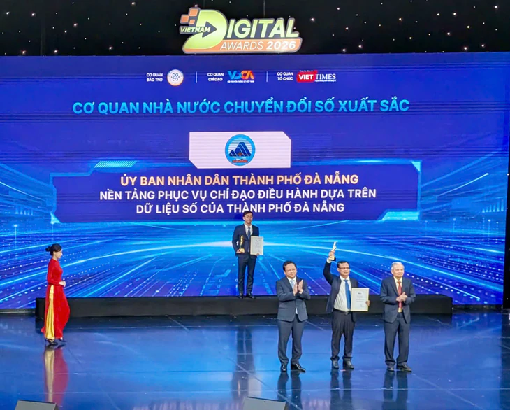 Đà Nẵng được trao giải thưởng Cơ quan nhà nước chuyển đổi số xuất sắc - Ảnh 1.