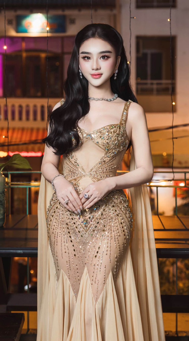 Showbiz có bao nhiêu cái group nói xấu nhau?  - Ảnh 3.