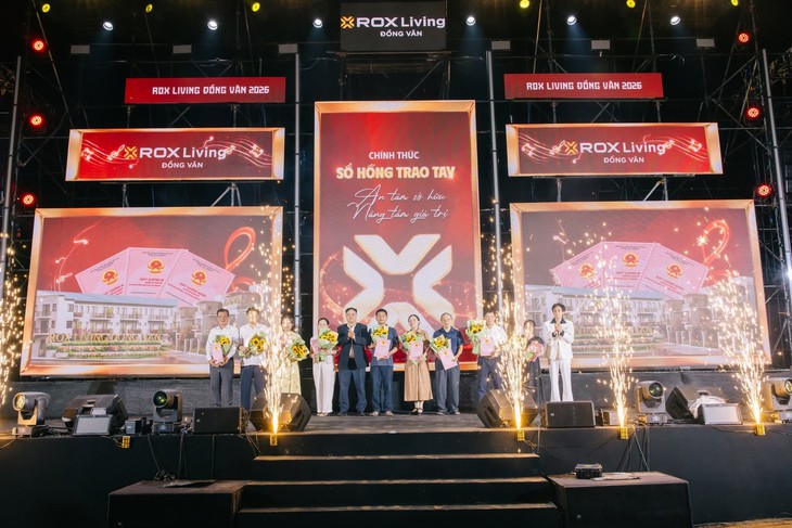 ROX Living Đồng Văn: Khi niềm vui an cư hòa cùng đêm nhạc - Ảnh 1.
