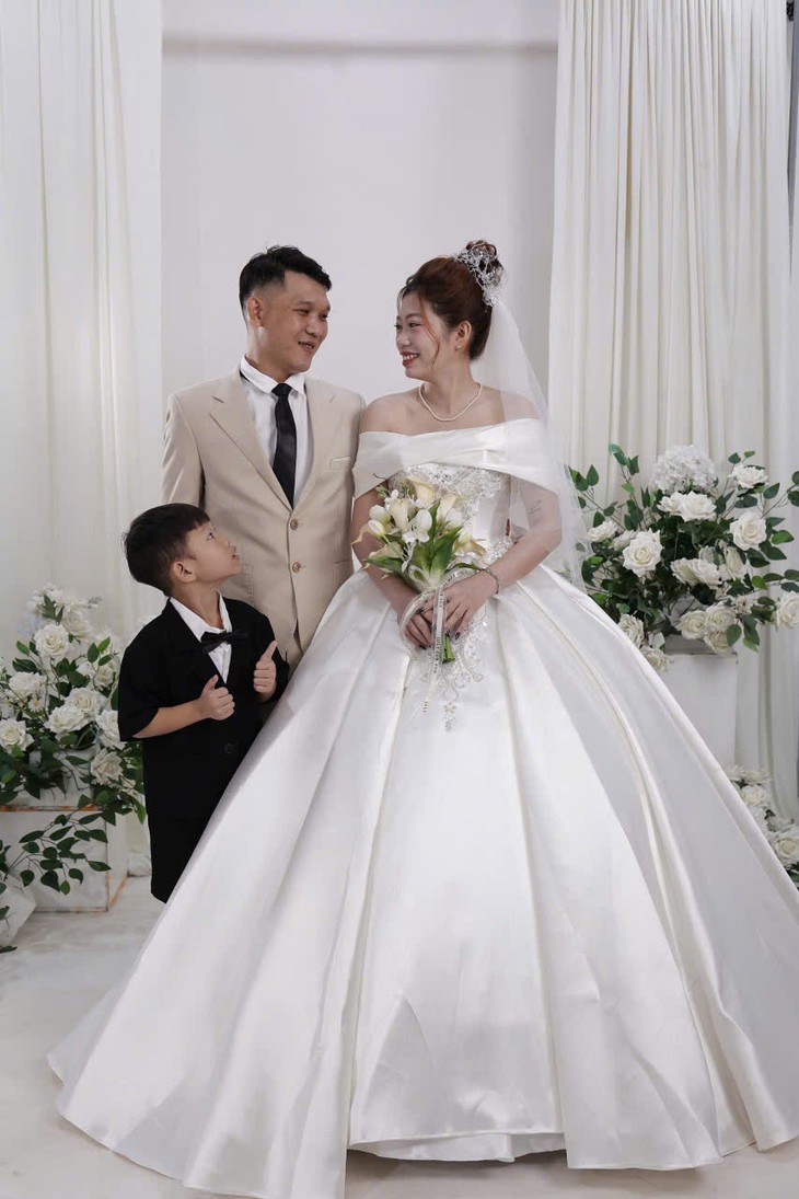 Lễ cưới tập thể 2026: Ước mơ khoác áo cưới của công nhân thành hiện thực - Ảnh 4.