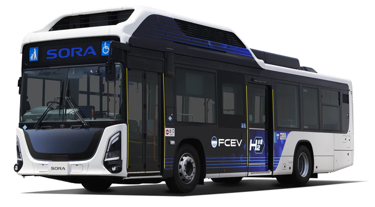Xe buýt điện Toyota chạy hơn 300km không cần sạc, tiếp nhiên liệu như xe xăng - Ảnh 1.