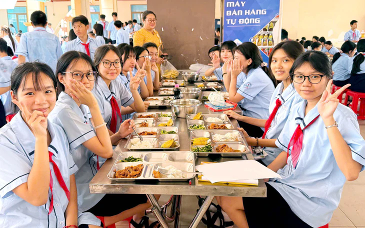 Bộ Công an: Truy tận gốc vi phạm an toàn thực phẩm, xử lý cả hành vi bao che, tiếp tay - Ảnh 7.