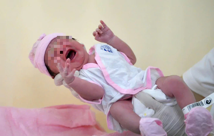 Hơn 40.000 bé gái không thể chào đời mỗi năm: 'Quá đau lòng, các con xứng đáng được yêu thương' - Ảnh 1.