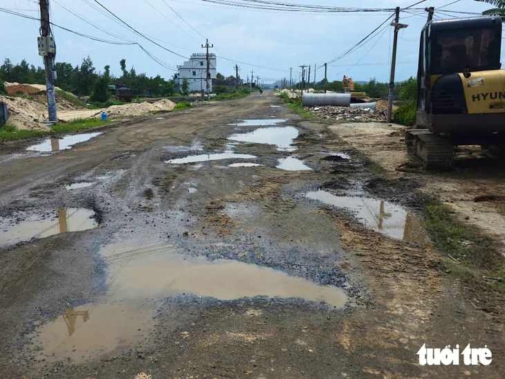 Đường ĐT649 vào danh thắng Gành Đá Đĩa thành 'bẫy' sau mưa - Ảnh 7.