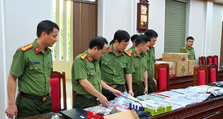 Công an Thanh Hóa triệu tập 30 nghi phạm liên quan đường dây trốn thuế, giao dịch khoảng 15.000 tỉ đồng - Ảnh 2.