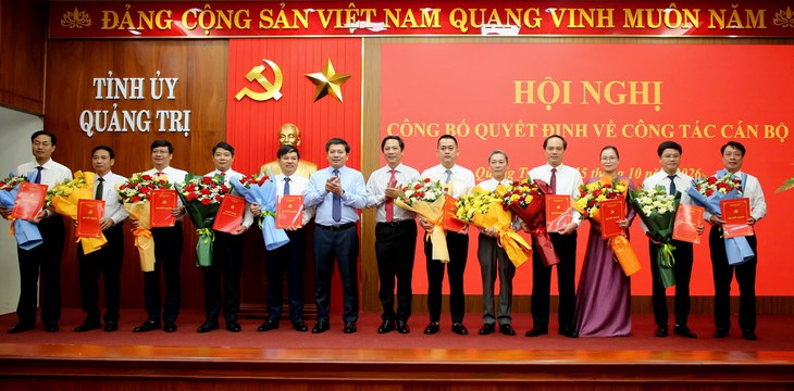 Quảng Trị điều động 4 phó giám đốc Sở, 3 người về làm chủ tịch cấp xã - Ảnh 1.