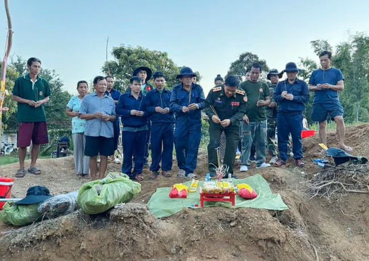Thêm 5 hài cốt liệt sĩ quân tình nguyện Việt Nam được tìm thấy tại Lào - Ảnh 1.