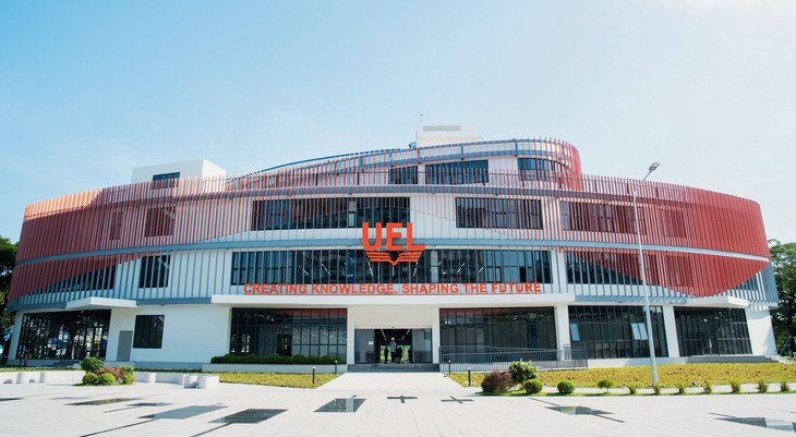 Trường ĐH Kinh tế - Luật khánh thành trung tâm nghiên cứu hình trái tim 228 tỉ đồng - Ảnh 1.
