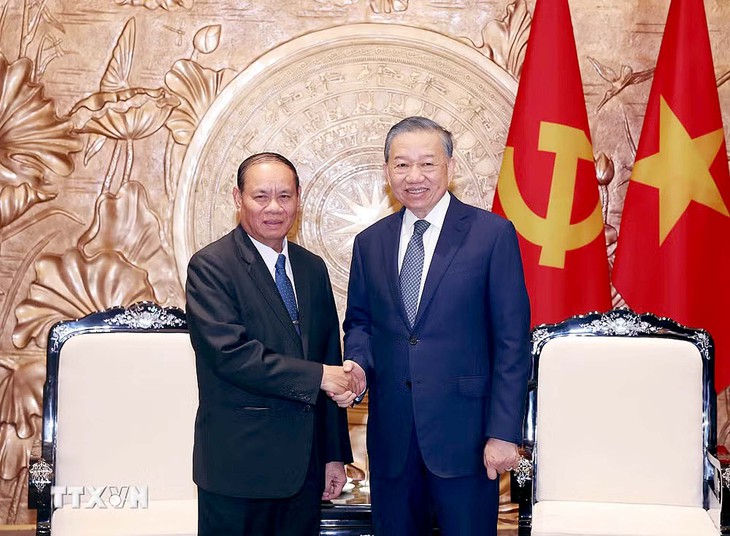 Tổng Bí thư, Chủ tịch nước Tô Lâm tiếp Thường trực Ban Bí thư Đảng Nhân dân Cách mạng Lào - Ảnh 1.