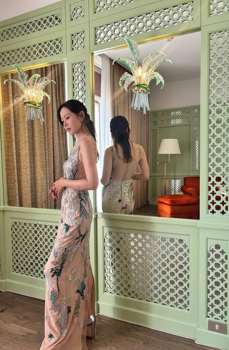 Son Ye Jin làm chủ phong cách thảm đỏ và đời thường như thế nào? - Ảnh 4.