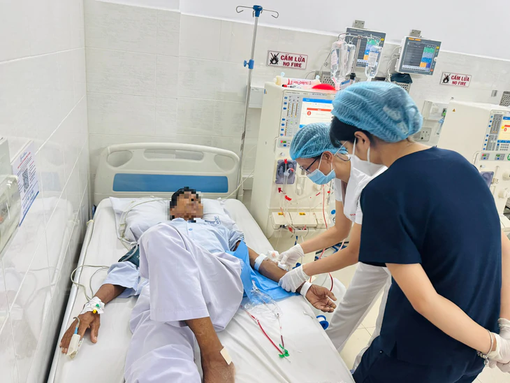 17 tuổi đã phải lọc máu, tăng huyết áp, đái tháo đường ‘kẻ thù’ âm thầm gây bệnh thận - Ảnh 1.