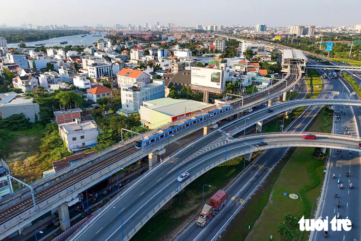 TP.HCM giữ nguyên tỉ lệ vốn nhà nước tại 11 doanh nghiệp - Ảnh 1.