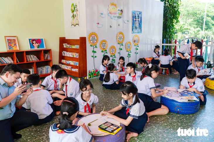 "Không gian tiếng Anh" giúp học sinh rèn luyện ngoại ngữ thực chất - Ảnh 1.