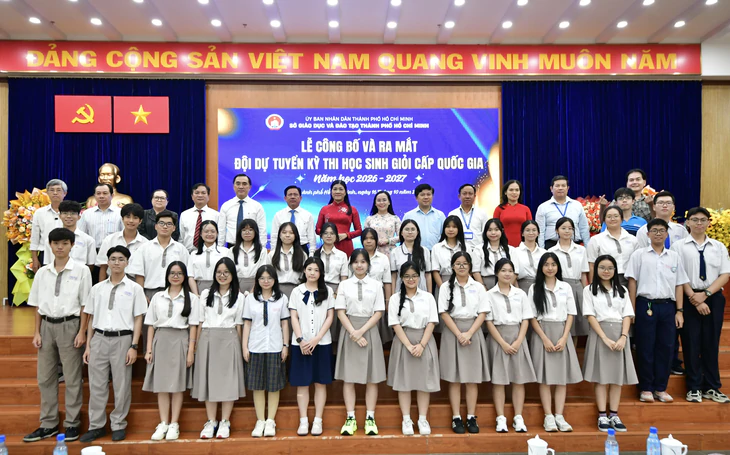 TP.HCM ra mắt đội dự tuyển kỳ thi học sinh giỏi Quốc gia năm học 2026-2027 - Ảnh 1.