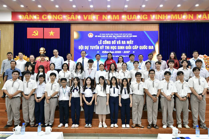 TP.HCM ra mắt đội dự tuyển kỳ thi học sinh giỏi Quốc gia năm học 2026-2027 - Ảnh 6.