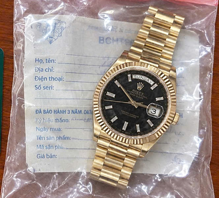 Trộm đồng hồ Rolex 1,4 tỉ đồng của bạn cùng nhà rồi vờ nhờ kiểm tra hệ thống camera. - Ảnh 2.