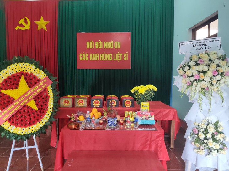 Từ tin báo của người dân, tìm thấy 5 hài cốt liệt sĩ ở Đăk Pék - Ảnh 2.