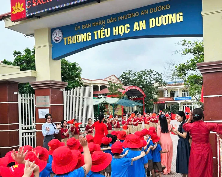 Hải Phòng: Học sinh lớp 1 tử vong sau cú ngã trong sân Trường tiểu học An Dương - Ảnh 1.