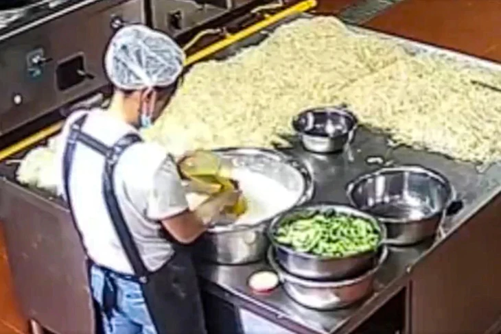 Trung Quốc tuyên án 6 người trong vụ bê bối thực phẩm nhiễm chì tại trường mầm non khiến hơn 200 trẻ em ngộ độc - Ảnh 1.
