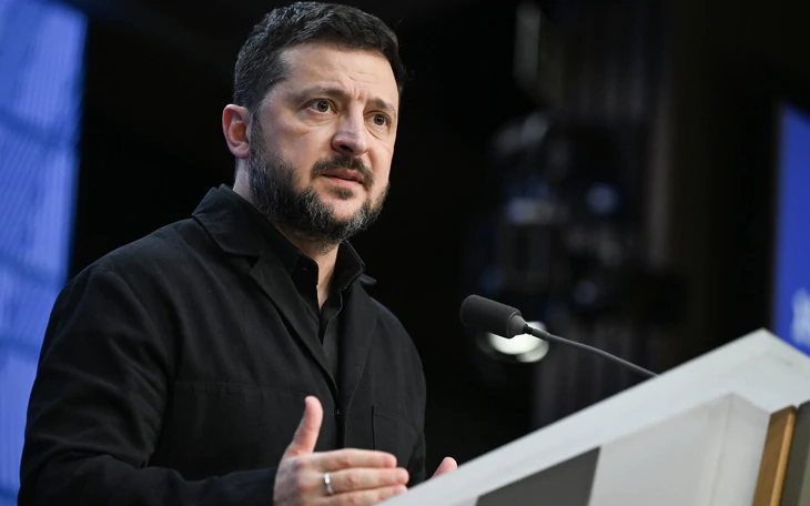 Ông Zelensky lên tiếng vụ ông Trump miễn áp lệnh trừng phạt Nga - Ảnh 3.