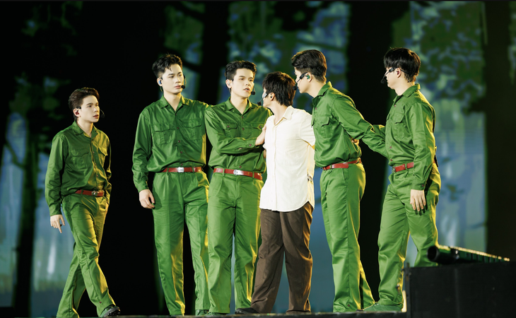 Concert Anh trai vượt ngàn chông gai: 'Xin đừng trách những giọt nước mắt của chúng tôi' - Ảnh 2.