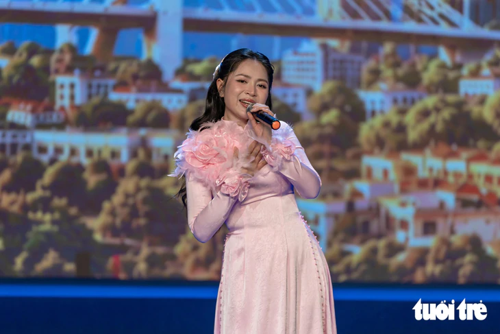 'Thành phố nghĩa tình - Kết nối yêu thương' tiếp nhận hơn 164,5 tỉ đồng chăm lo người nghèo - Ảnh 11.