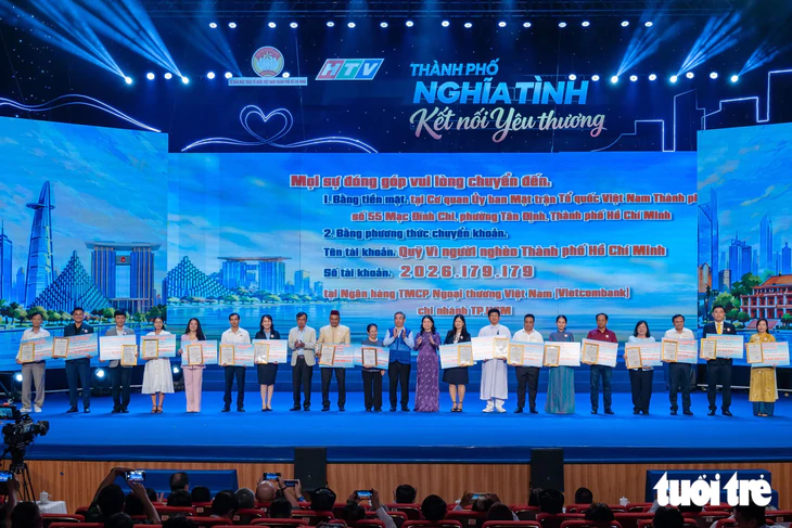 'Thành phố nghĩa tình - Kết nối yêu thương' tiếp nhận hơn 164,5 tỉ đồng chăm lo người nghèo - Ảnh 7.