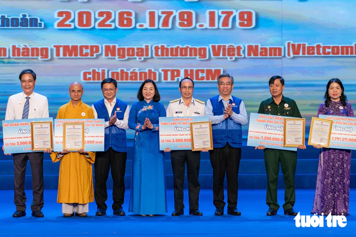 'Thành phố nghĩa tình - Kết nối yêu thương' tiếp nhận hơn 164,5 tỉ đồng chăm lo người nghèo - Ảnh 9.