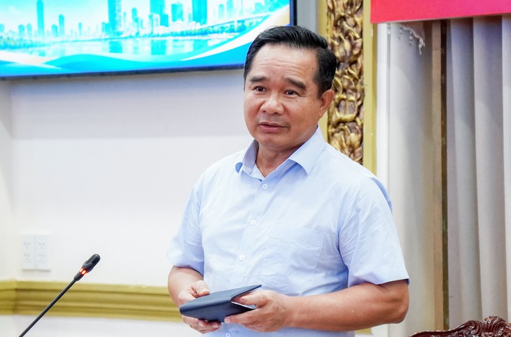 Chủ tịch TP.HCM họp với nhiều đơn vị về giải ngân đầu tư tư - Ảnh 1.
